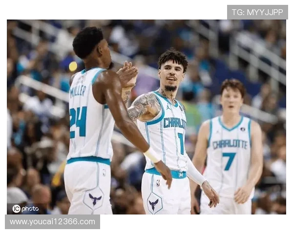 菜鸟表现出色灰熊新秀砍下27分黄蜂中锋完美7投7中贡献14分 菜鸟表现出色灰熊新秀砍下27分黄蜂中锋完美7投7中贡献14分